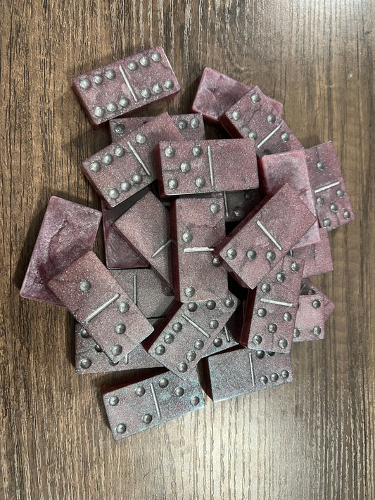 Handcrafted Dominoes - Unique Resin Set for Stylish Play